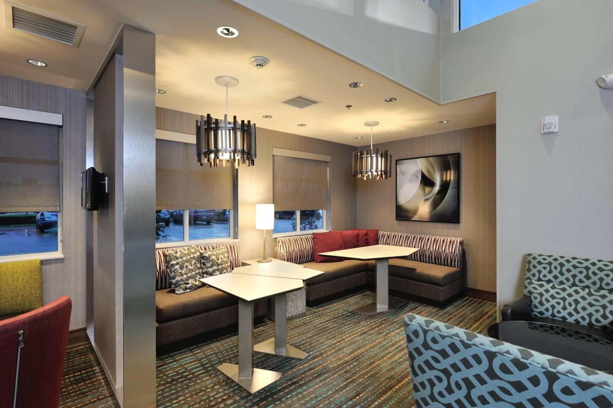 By Marriott Houston Nw 3*