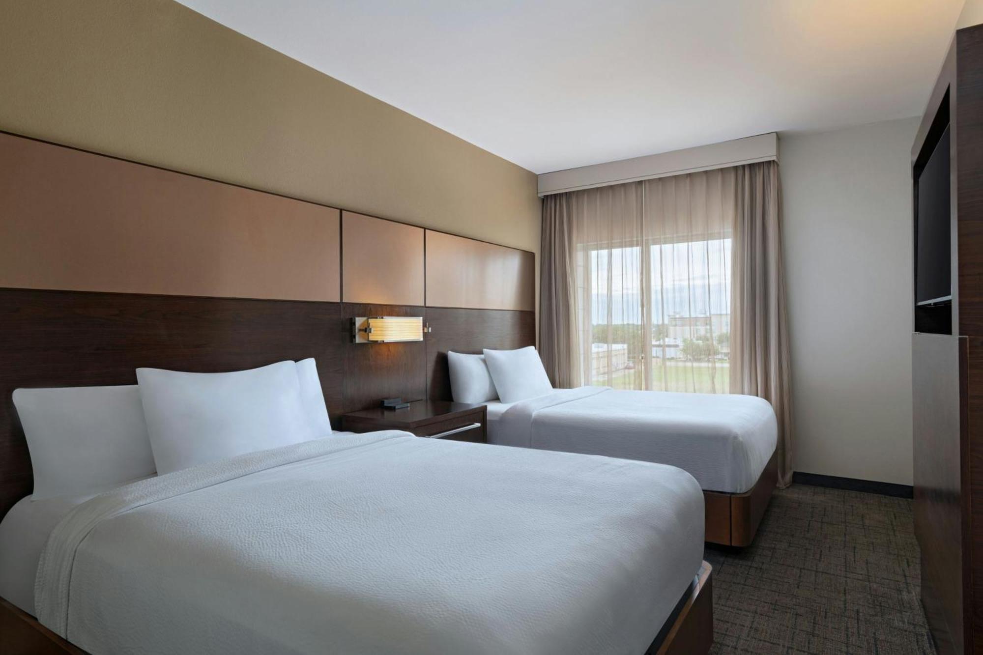 By Marriott Houston Nw