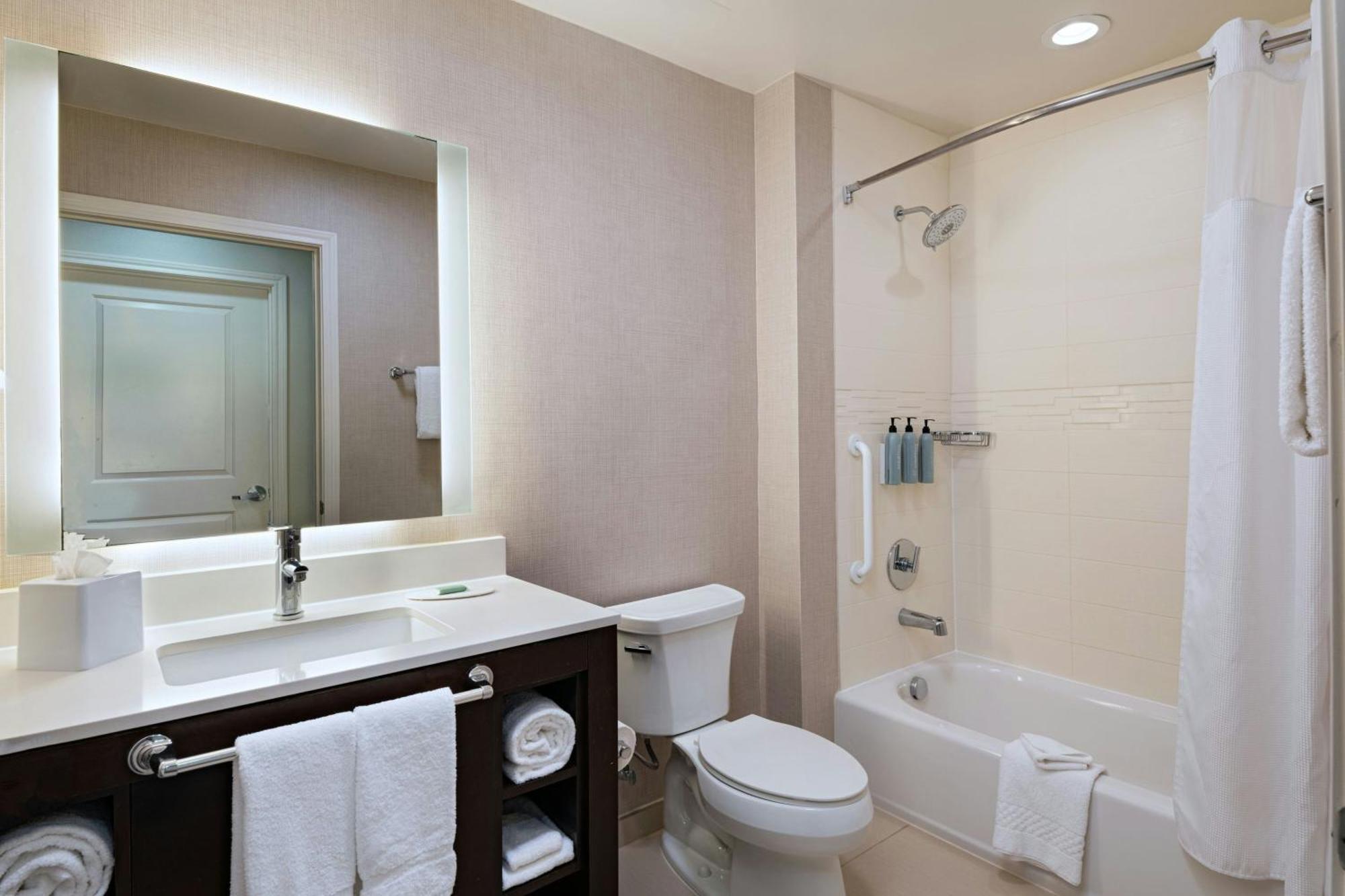 By Marriott Houston Nw 3* Cypress