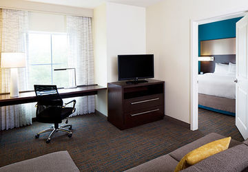 By Marriott Houston Nw Hotel